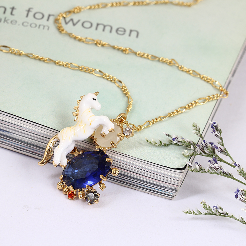 Hand Painted Enamel Glaze White Horse Unicorn Blue Cristal Natural Stone Choker Necklace