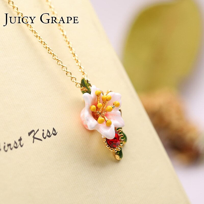 White Flower Red Gem Enamel Glaze Chain Necklace