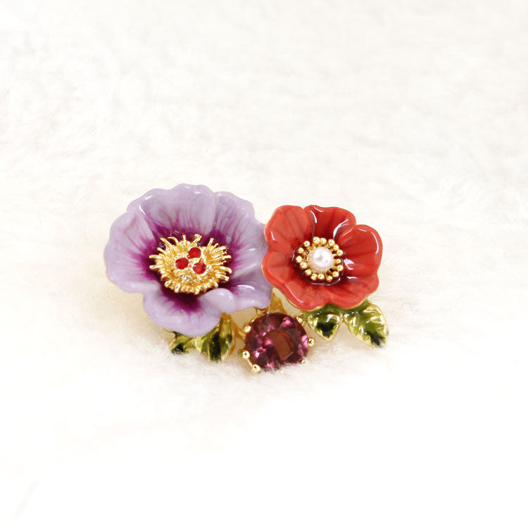 Winter Garden Series Violet Chinese Herbaceous Two-tone Flower Brooches