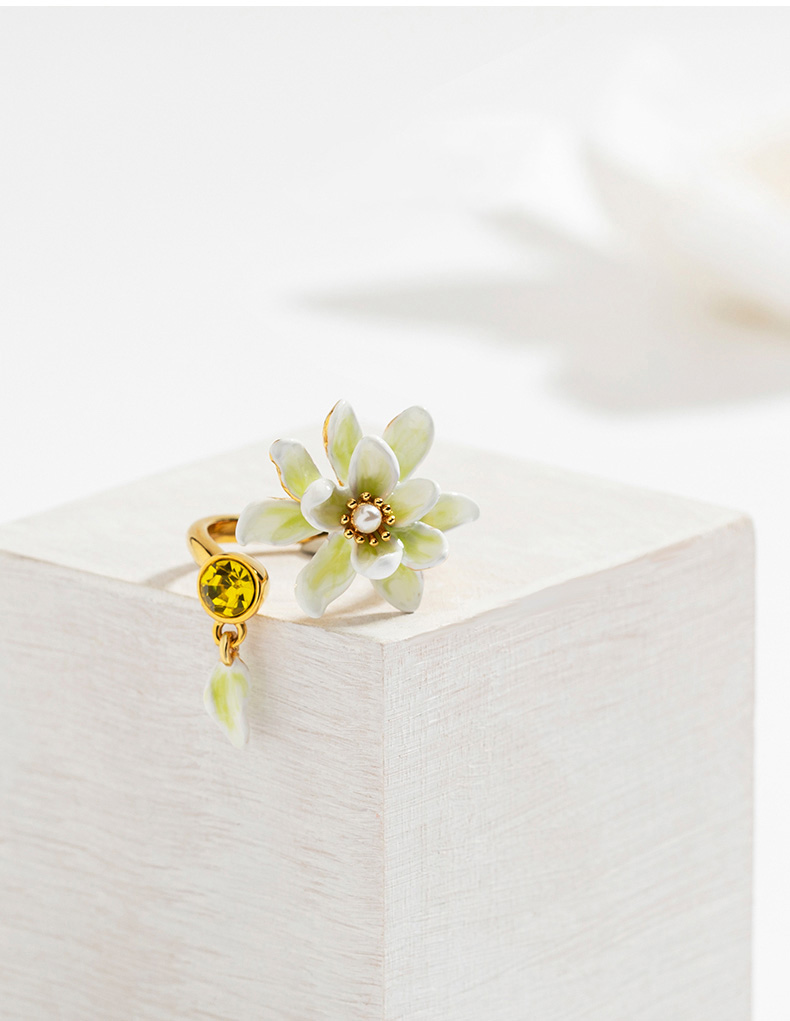 Gardenia Flower With Pearl And Crystal Enamel Adjustable Ring