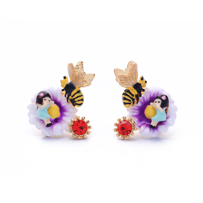 Daisy Flower And Bee Enamel Stud Earrings