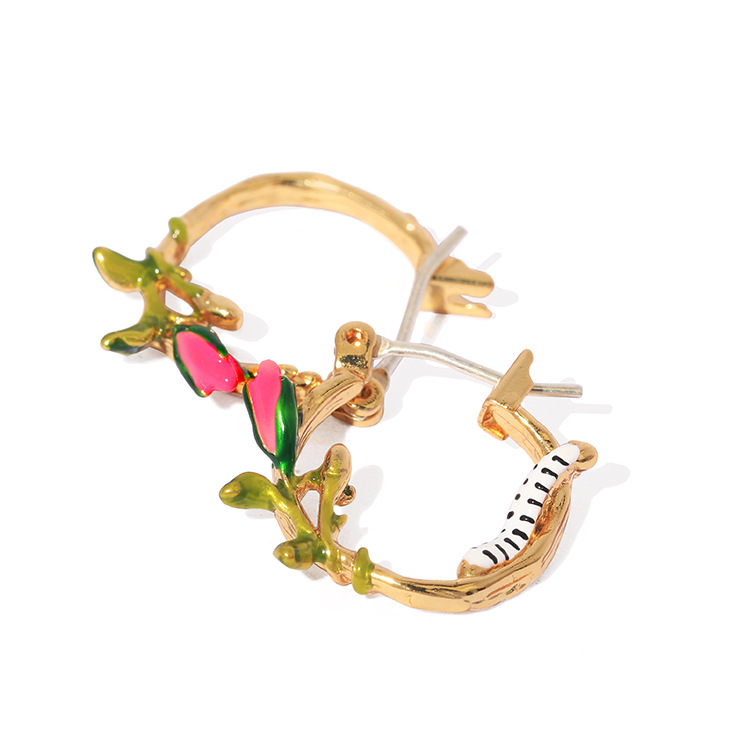 Daisy Flower Enamel Stud Earrings