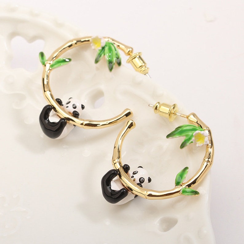 White Cherry Blossom Flower Petals Enamel Thin Bracelet