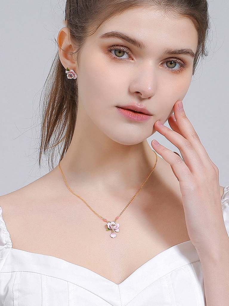 Daisy White Flower And Ladybug Enamel Stud Dangle Earrings