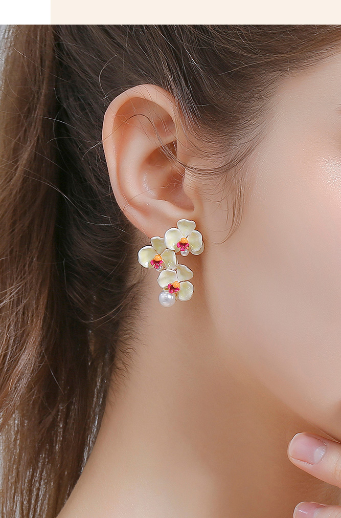 Light Yellow White Red Flower And Pearl Enamel Stud Earrings