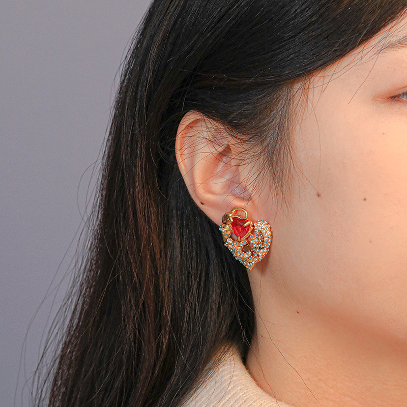 Imitation Ruby And Crystal Retro Vintage Stud Earrings