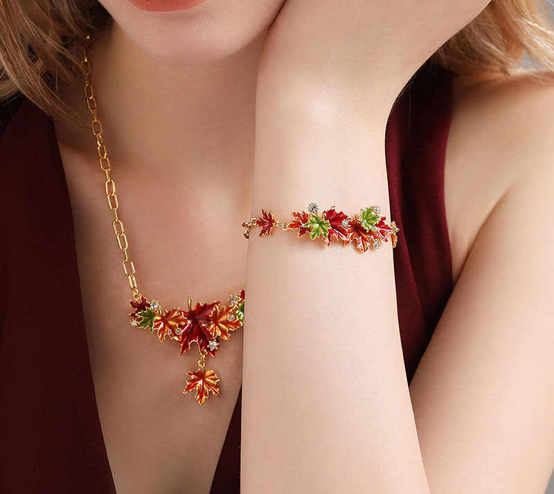 Maple Leaf And Zircon Enamel Chain Bracelet3