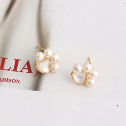 [21051681] Daisy And Crystal Bead Enamel Earrings