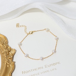 [21051682] Fruit Pineapple Collarbone Enamel Necklace