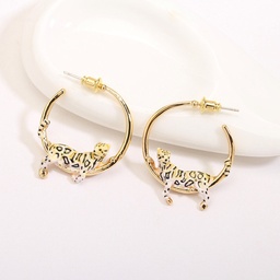 [21112120] Daisy White Flower And Ladybug Enamel Stud Earrings
