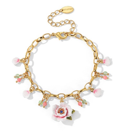 Daisy White Flower And Ladybug Enamel Pendant Necklace