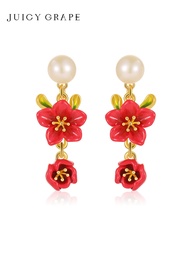 [23042726] White Pink Daisy Flower Enamel Pendant Necklace